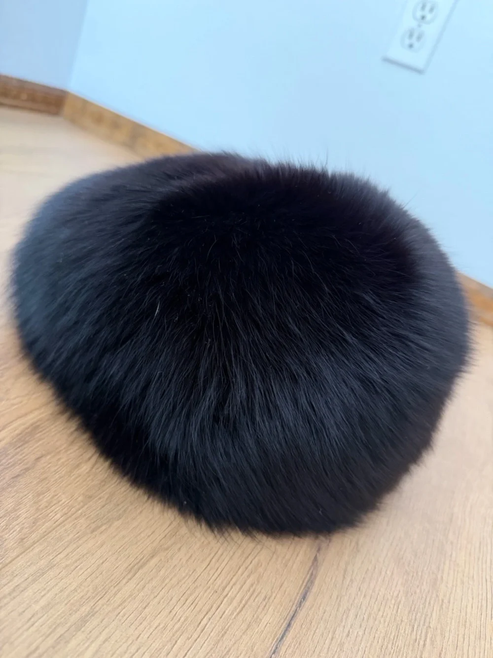 Vintage Black Fur Beret - Picture 3 of 12